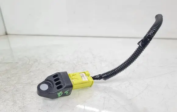 Toyota GT 86 Airbag deployment crash/impact sensor 98237CA040
