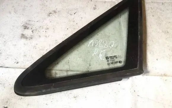 Opel Zafira A Front triangle window/glass as2