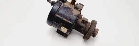 Renault Megane I Power steering pump 7700840801B 26046186