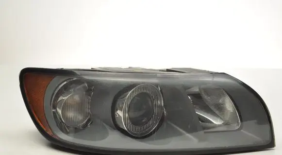 Volvo V50 Headlight/headlamp 30698894