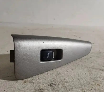 Toyota Corolla Verso AR10 Electric window control switch 7427113040