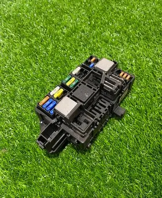 Mercedes-Benz GLE W167 Fuse box set A1679067303