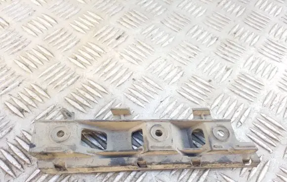 Volkswagen PASSAT B6 Front bumper mounting bracket 3C0807183
