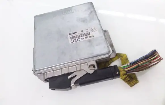 Audi A6 S6 C4 4A Engine control unit/module 0281001253 4A0907401E
