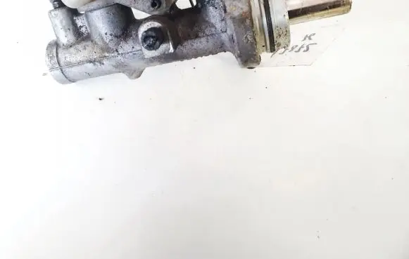Subaru Legacy Master brake cylinder