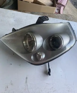 SsangYong Rexton I Headlight/headlamp