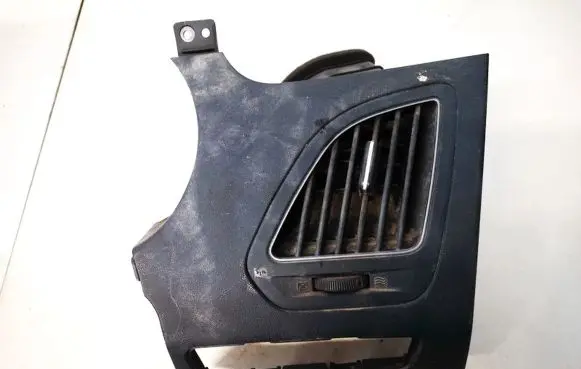 Hyundai ix35 Dash center air vent grill 974902s900 97490-2s900