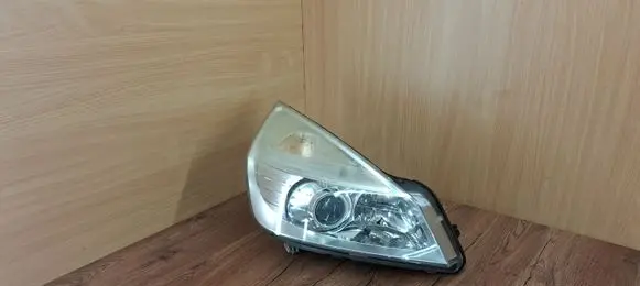 Renault Espace IV Headlight/headlamp 8200394707 7701064409