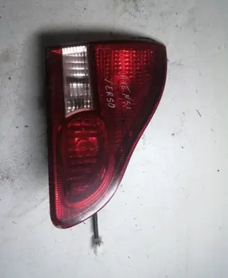 Toyota Avensis Verso Tailgate rear/tail lights