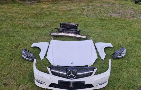 Mercedes-Benz C W204 Front piece kit 
