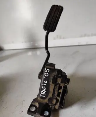 Renault Trafic II (X83) Accelerator throttle pedal 6PV00811914 7700313060