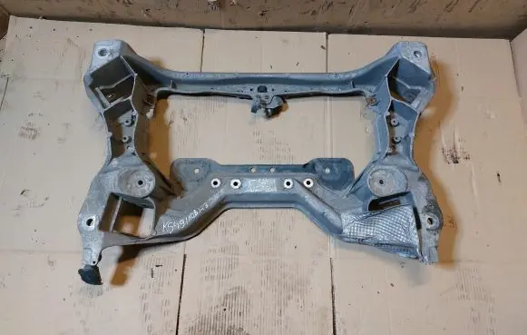 Mercedes-Benz C W203 Front subframe 2036280557