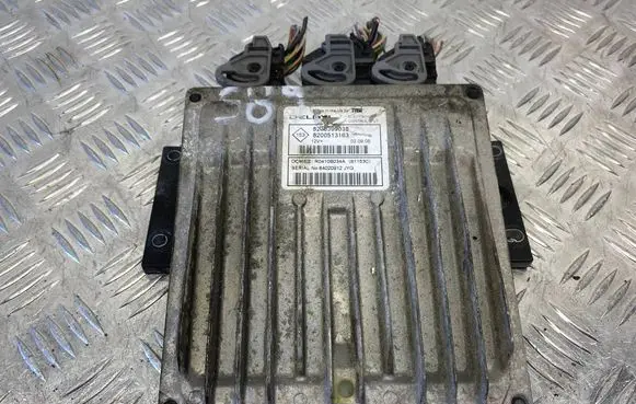 Renault Clio II Engine control unit/module 8200399038 8200513163