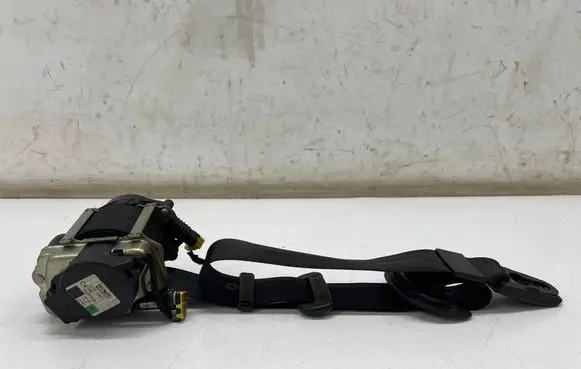 Audi A4 S4 B9 Front seatbelt 010R0000 642557600A