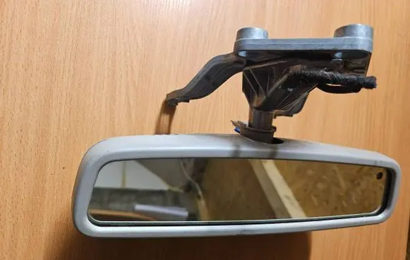 Mercedes-Benz E W212 Rear view mirror (interior) E1010696