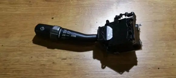 Lexus IS 200-300 Wiper control stalk