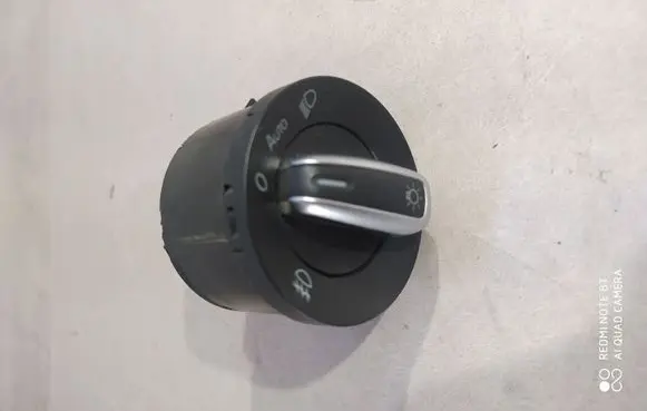 Volkswagen Tiguan Light switch 3C8941431E