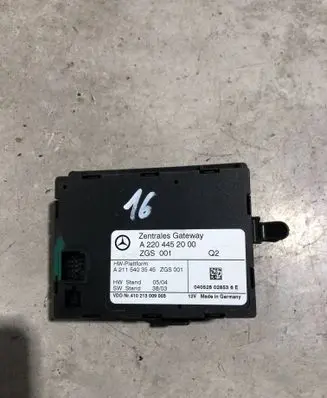 Mercedes-Benz S W220 Gateway control module A2204452000