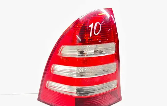 Mercedes-Benz C W203 Rear/tail lights 2038202364