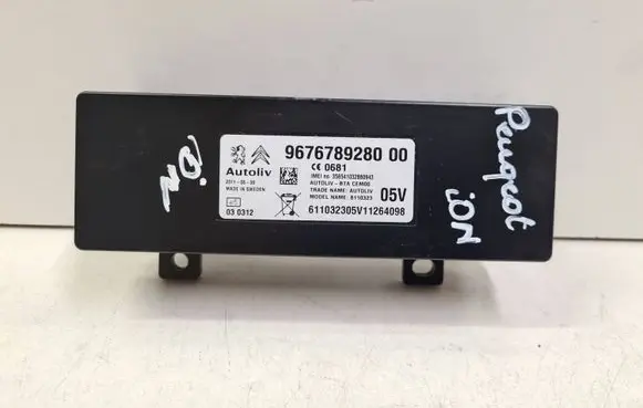Peugeot iOn Other control units/modules 967678928000 611032305V