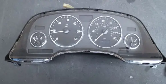 Opel Zafira A Speedometer (instrument cluster) 24461771JY 96251063