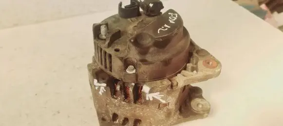 Volkswagen Fox Generator/alternator 03D903025H 2542747C 105115475