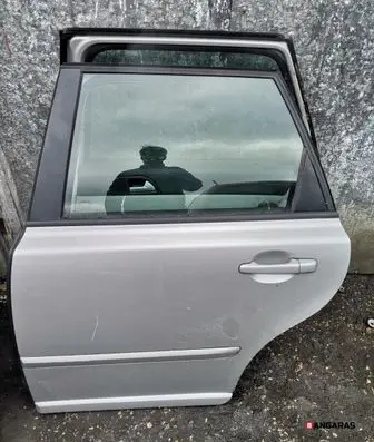 Volvo V50 Front door 