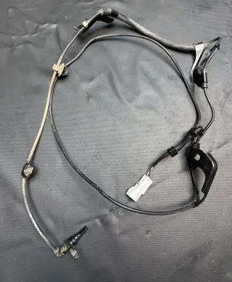 Toyota Hilux VIII ABS brake wheel speed sensor 895420K080 FJ301