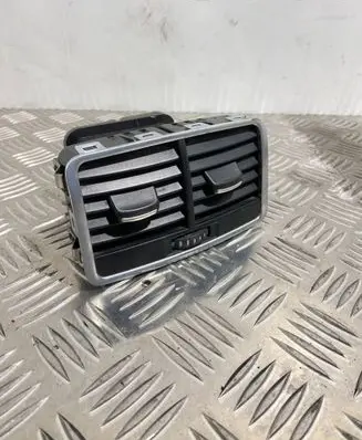 Audi A6 S6 C6 4F Rear air vent grill 4F0819203C