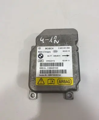 Mini One - Cooper R50 - 53 Airbag control unit/module 0285001682