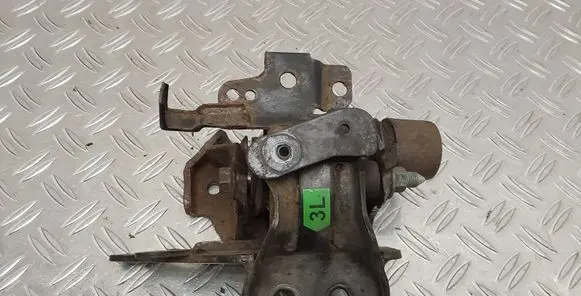 Toyota Corolla Verso AR10 Gearbox mount