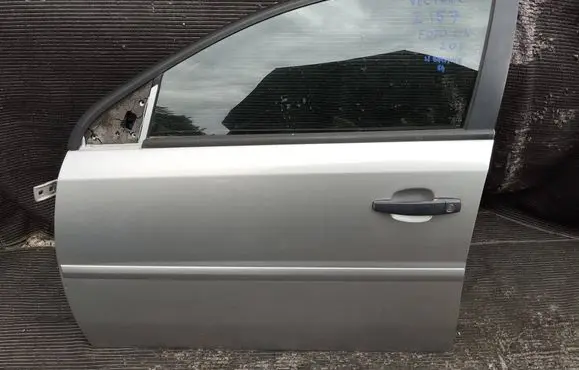 Opel Vectra C Front door