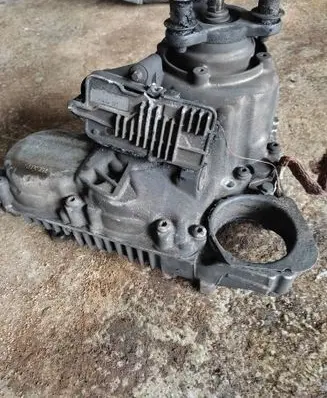 BMW 3 F30 F35 F31 Gearbox transfer box case 8643149 atc35L 27108643149