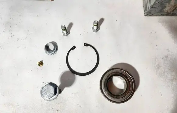 Mercedes-Benz E W210 Front wheel ball bearing A2103300151