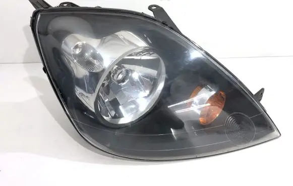 Ford Fiesta Headlight/headlamp 6S61-13W029