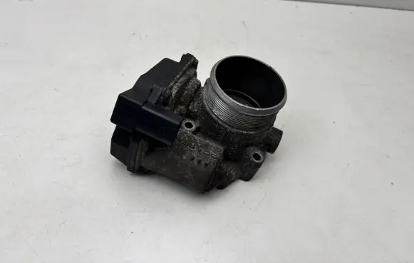 Skoda Superb B6 (3T) Throttle valve 06F133062J