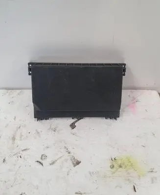 Opel Zafira C Fuse box cover 13302323