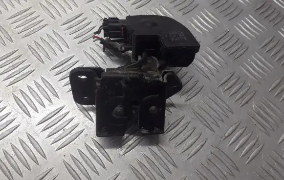 Toyota Corolla E120 E130 Tailgate/trunk/boot lock/catch/latch