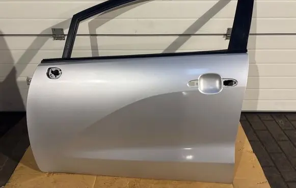 KIA Rio Front door