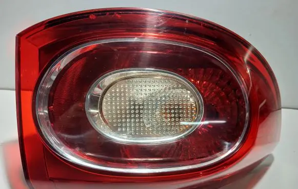 Volkswagen Tiguan Tailgate rear/tail lights