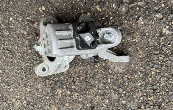 Hyundai IONIQ 6 Engine mount bracket 218A0GL000