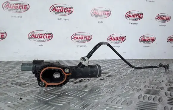 Audi Q5 SQ5 Engine coolant pipe/hose 03L121132AC