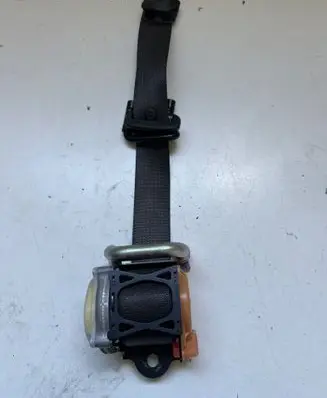 Opel Insignia B Rear seatbelt 84267855 39133022 565485871