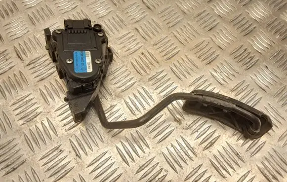 Renault Vel Satis Accelerator throttle pedal 8200004938