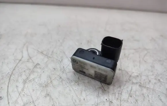 Mercedes-Benz GL X166 Yaw turn rate sensor A0009058100