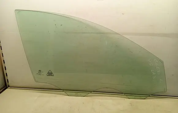 KIA Ceed Front door window glass four-door TEMPEREDT35 DOT57M93AS2