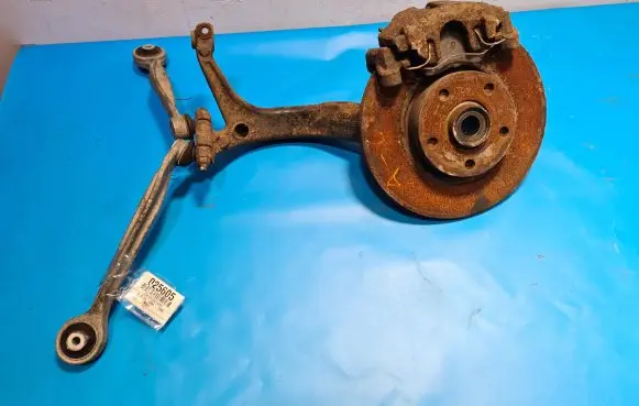 Audi A4 S4 B5 8D Front wheel hub spindle knuckle 8d0407257