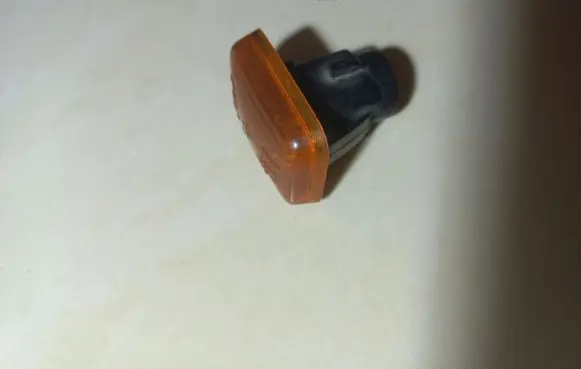 Land Rover Discovery Front fender indicator light 016747