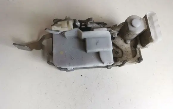 Front door lock