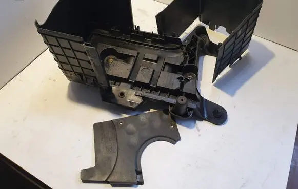 Volkswagen Touran I Battery box tray 1K0915335B 1K0825271A